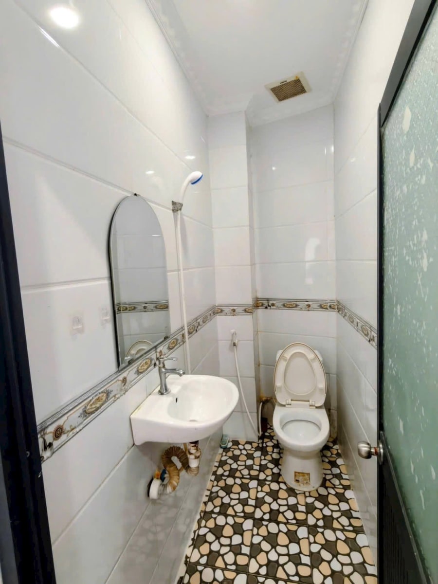 Cho thuê nhà 1 trệt 1 lầu hẻm LT 5-6 Nguyễn Văn Linh - 5,5 Triệu/Tháng — ảnh 6