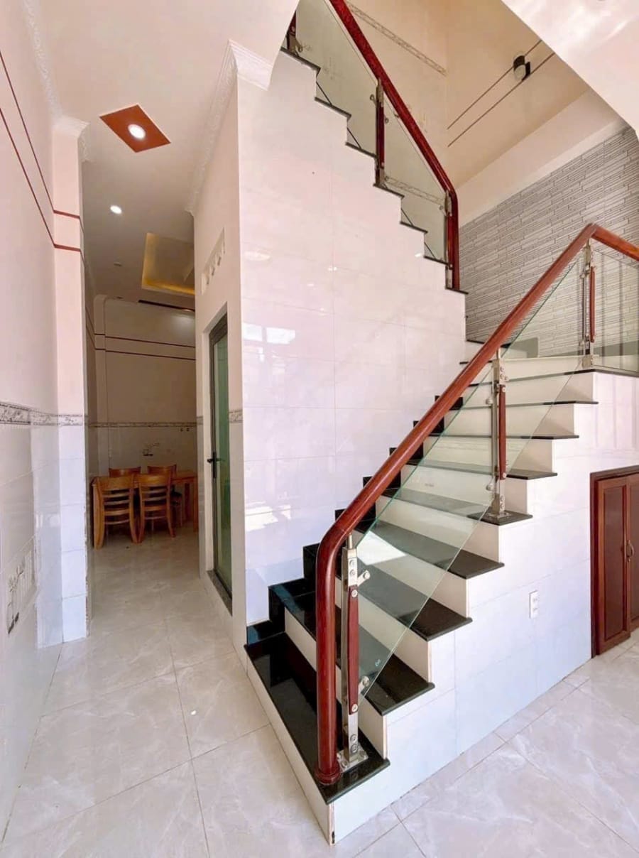 Bán nhà 1 trệt 1 lầu hẻm 9 Phạm Ngọc Hưng, Cái Khế - 40m² - 2.19 Tỷ — ảnh 2