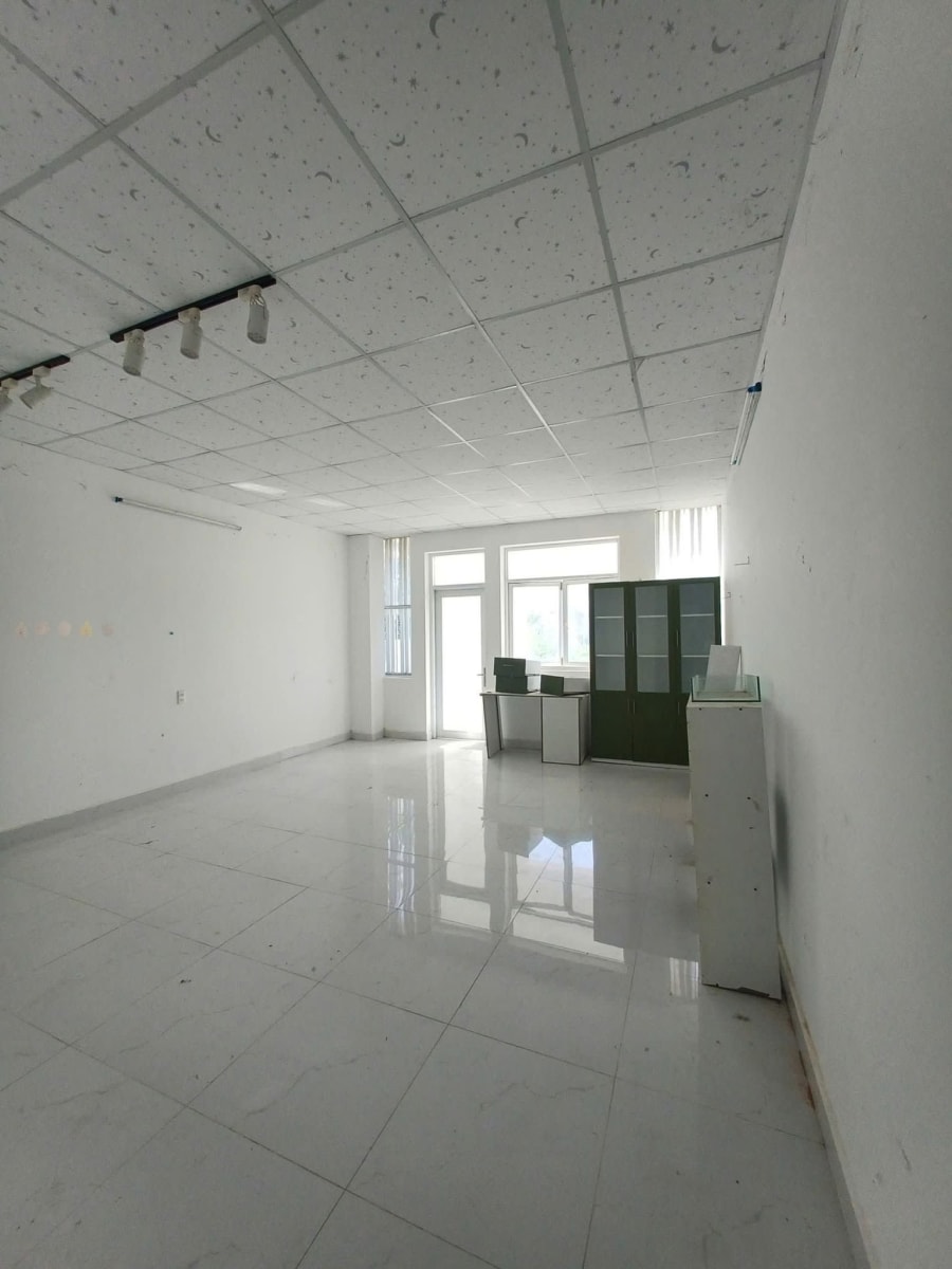 Cho thuê nhà nguyên căn mặt tiền đường 3/2, Rạch Giá - 110m² - 12 Triệu — ảnh 2