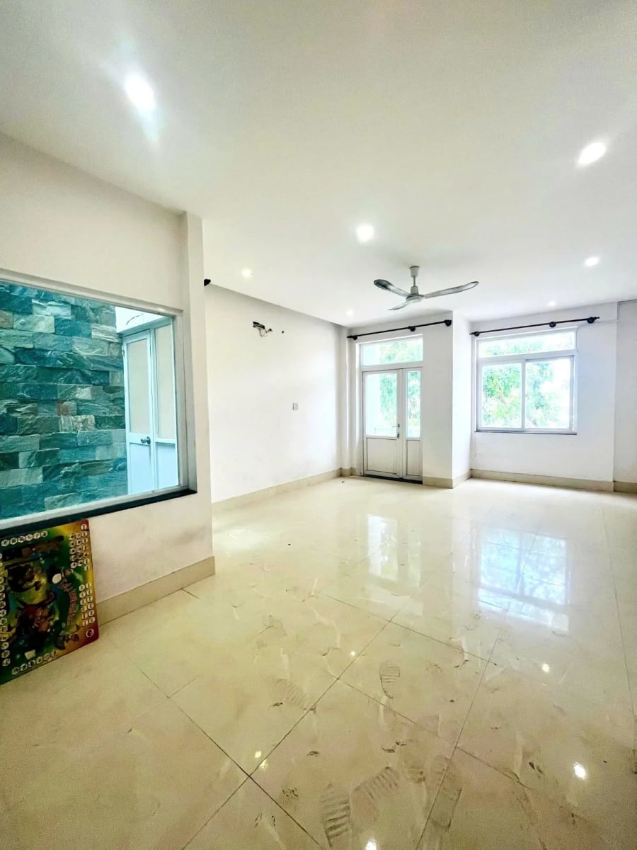 Cho thuê nhà nguyên căn mặt tiền Lê Trọng Tấn, KDC Nam Long - 8 Triệu — ảnh 7
