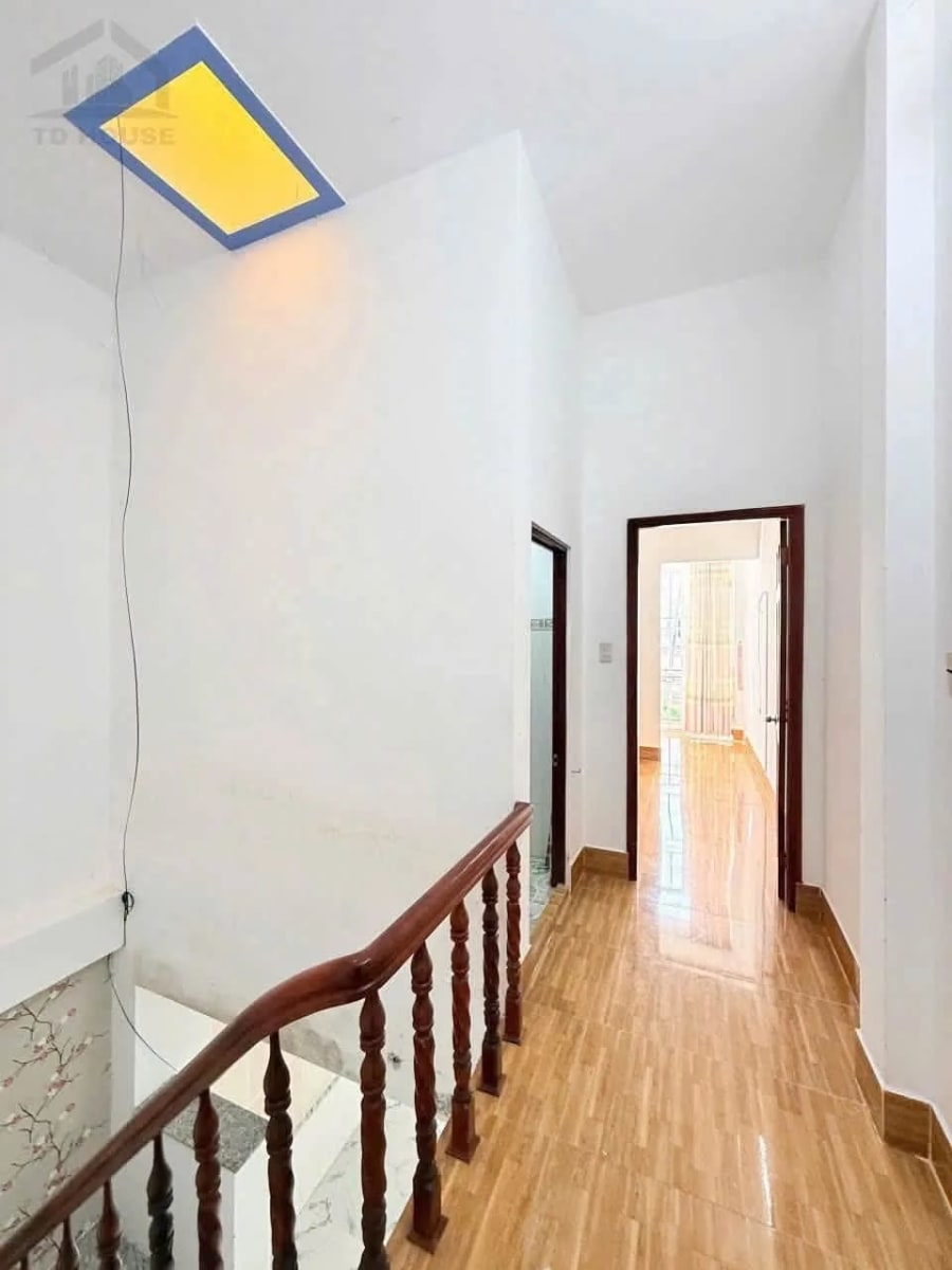 Cho thuê nhà trệt lầu 3 phòng ngủ hẻm 135 Đồng Văn Cống - 5.5 triệu/tháng — ảnh 3