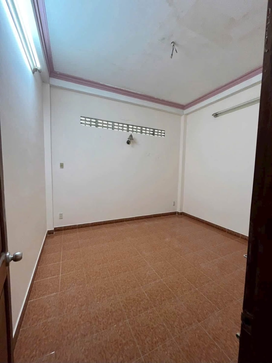 Cho thuê nguyên căn Thống Nhất, Gò Vấp - 4x15m - 12 Triệu/Tháng — ảnh 4