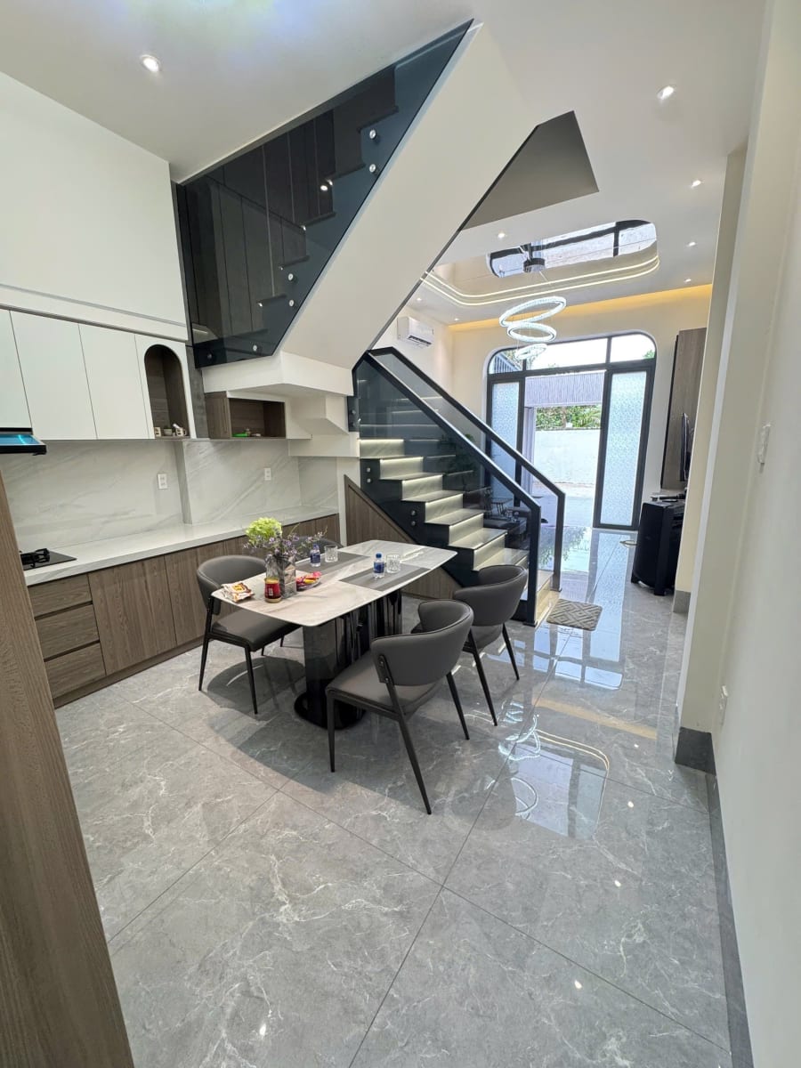 ✅Bán nhà THÔNG MINH trệt lầu ô tô đậu trong sân nhà - sân sau 2m giặt phơi ngồi thư giãn - gần bệnh viện - chợ - siêu thị - đại học võ trường Toản, Thuộc Phường Cái Răng. Cách Trung Tâm Cần Thơ 7km. — ảnh 8