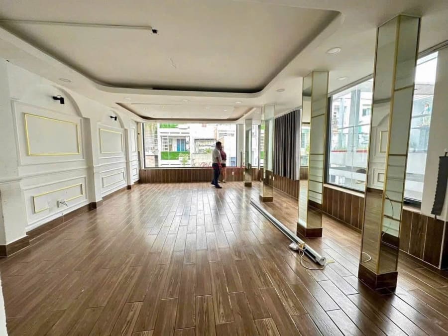 Cho thuê mặt bằng 2 mặt tiền Phạm Văn Hai, Tân Bình — ảnh 4