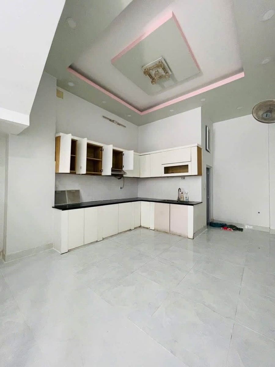 Cho thuê nhà nguyên căn Dương Quảng Hàm, Gò Vấp - 4PN - 19 triệu/tháng — ảnh 2