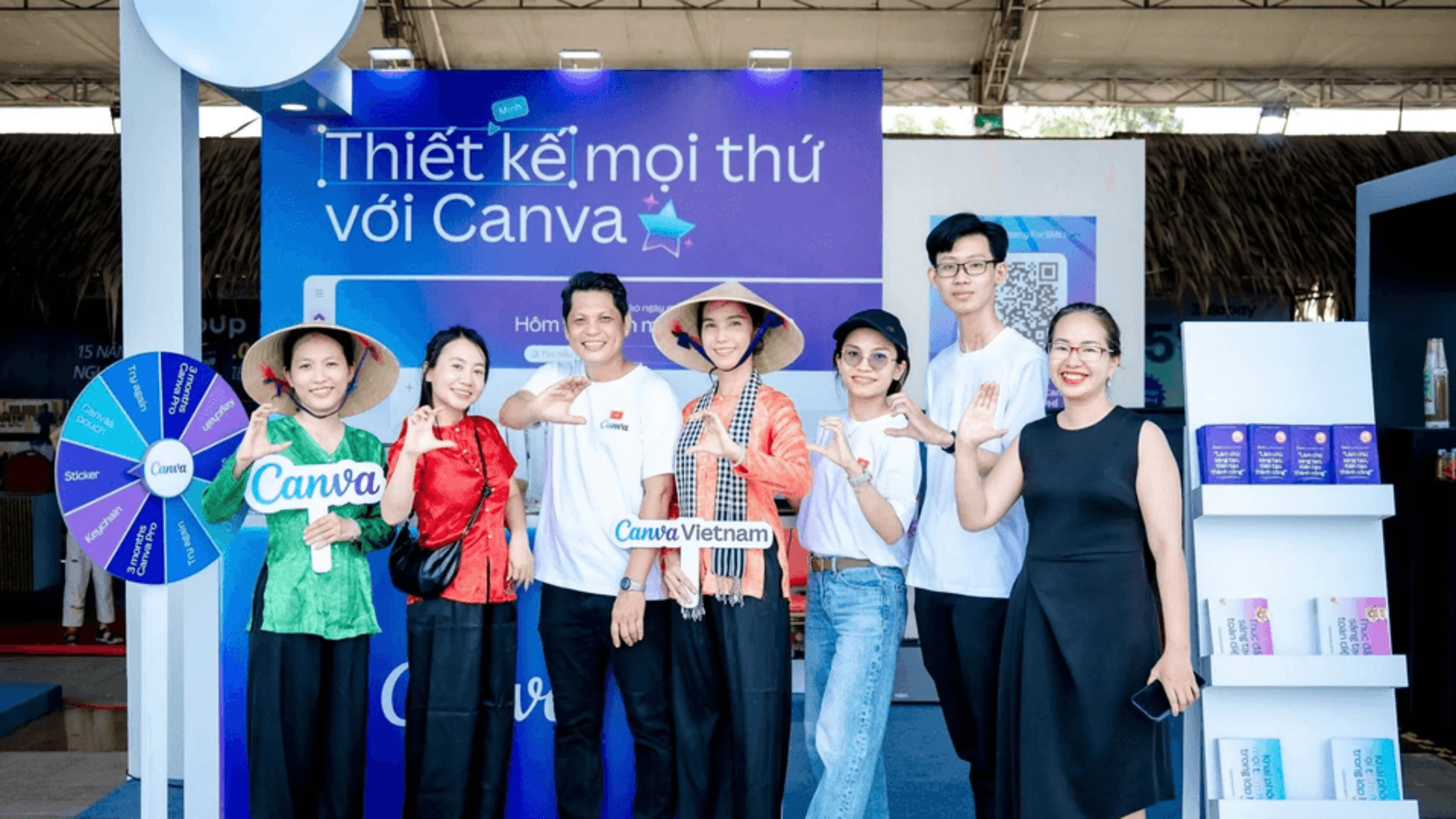 THI CÔNG BOOTH TRƯNG BÀY - TRIỂN LÃM