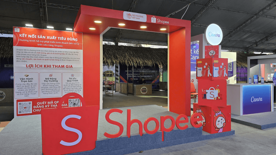 Booth triển lãm tại Lễ hội Trái cây Đồng Tháp của Shopee