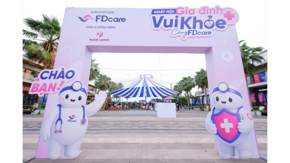 Cổng chào ngày hội gia đình FDC