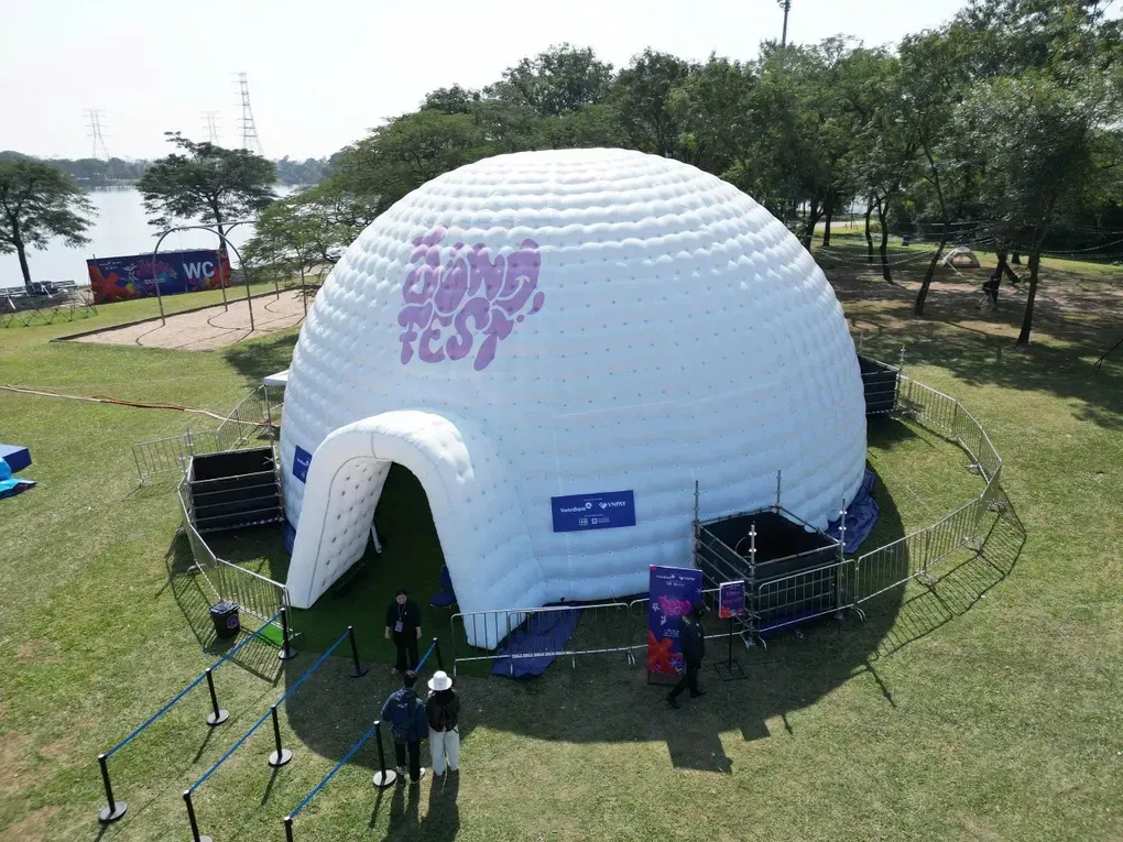 Không gian nhận diện và hoạt động tại Đông Fest 2026 ở Công viên Yên Sở, Hà Nội
Nguồn ảnh: Phong Cách Việt Travel