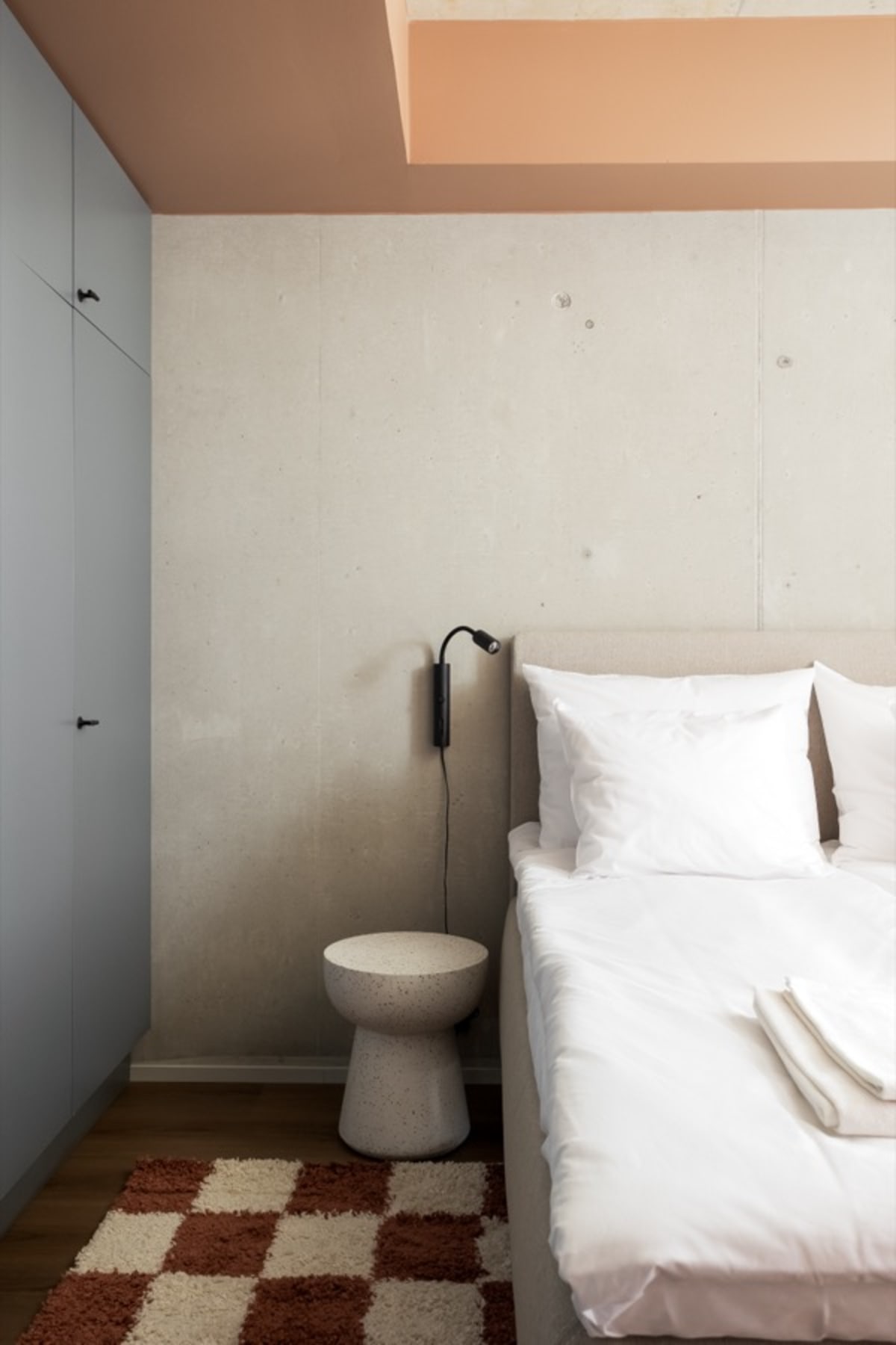 1BR Kingsize – makuuhuone kingsize-sängyllä
