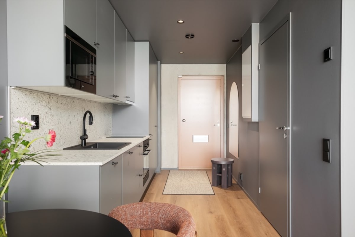 1BR Kingsize – moderni keittiö