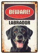 Metallskilt Beware Labrador Sort 21x14,8cm