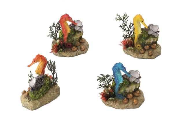 Akv. Pynt 234-410738 Sjøhester M/Plastikkplante 9x6x10,5cm Sett M/12stk