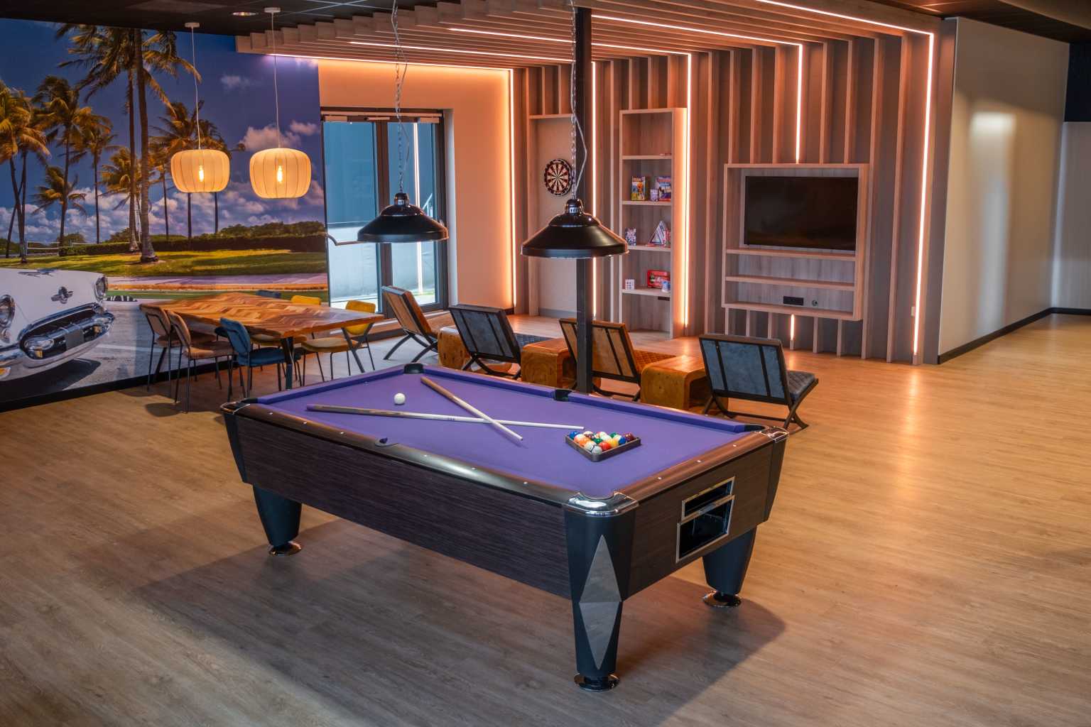 The Lounge bij FEC Sevenum met pooltafel en bar voor een personeelsfeest