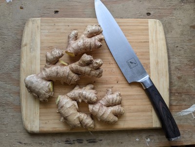 where to cut ginger