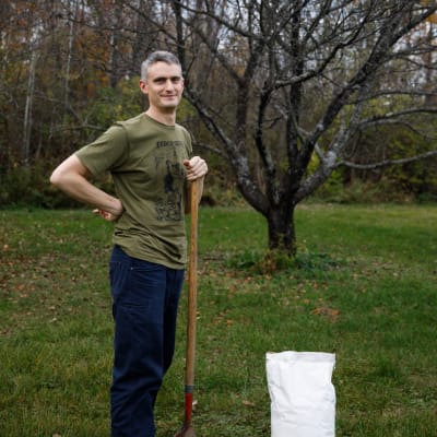 Hole-Istic Spring Planting Mix