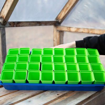 Green 2½" Heavy-Duty Square Pots