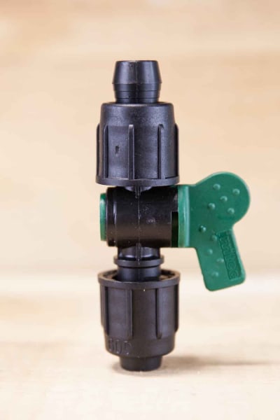 1/2" Mainline Coupler w/ Valve