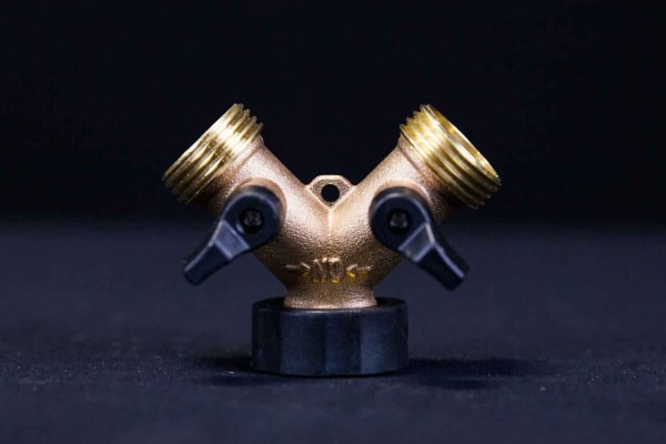 Hose Y-spigot with Valves