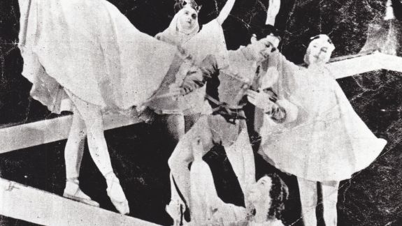 Romeo and Juliet (1938)_M. Mitýsková, M. Figarová, V. Olšovská