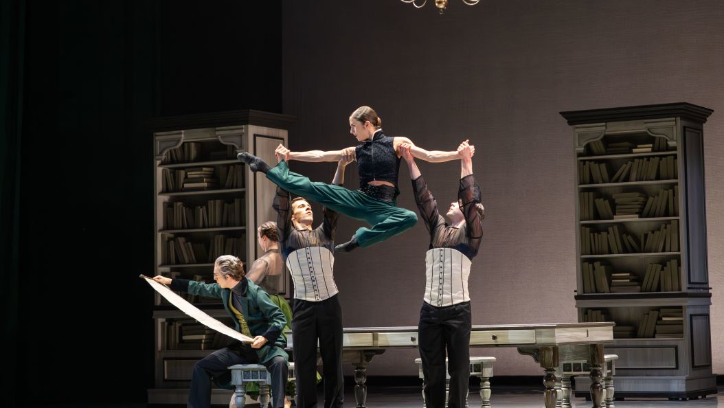 Gemma Coutts in Gentleman Jack. Photo Colleen Mair 1