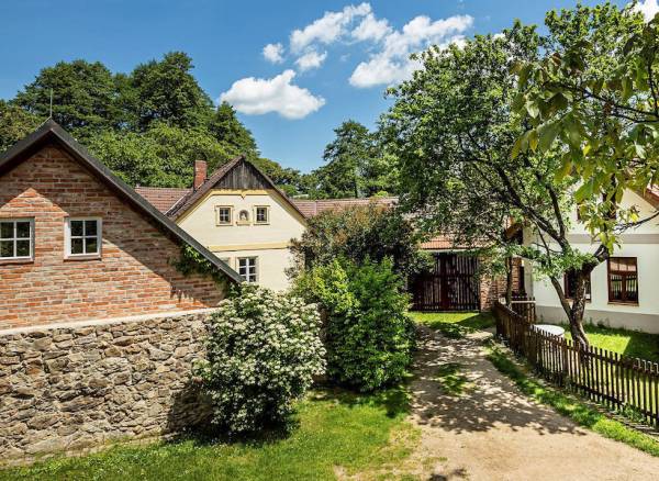 DOUBLE HOLOTROPIC BREATHWORK IN BUCHOV, CZECHIA, May 14th-17th 2026