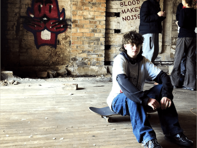 Therapeutic theatre experiences for young adults