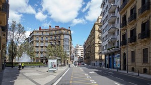 Bilbao Plaza - San Sebastián Bilbao Plaza - San Sebastián