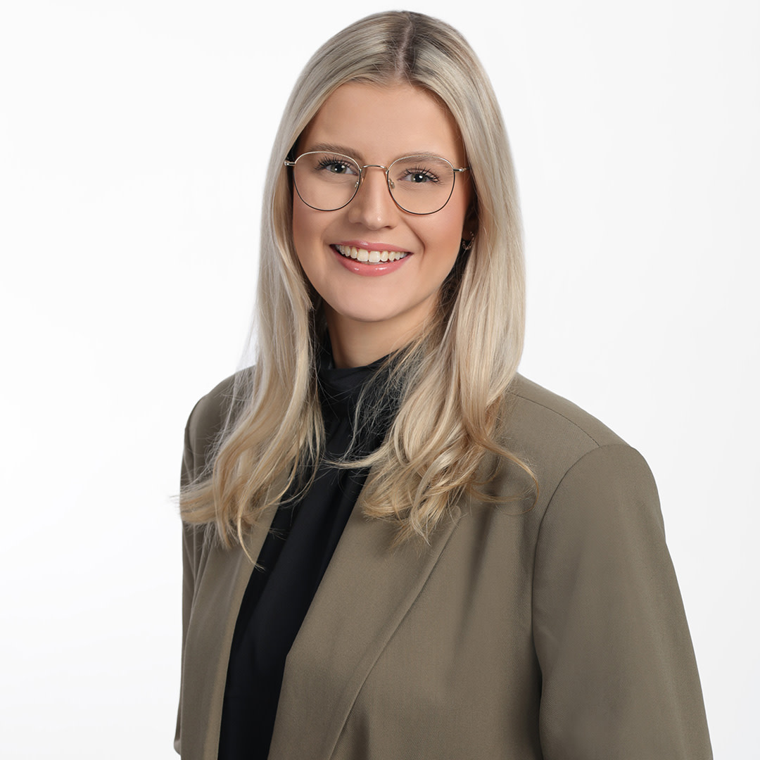 Portrait von Lisa-Marie Hoelzgen, Jobcast-Testimonial