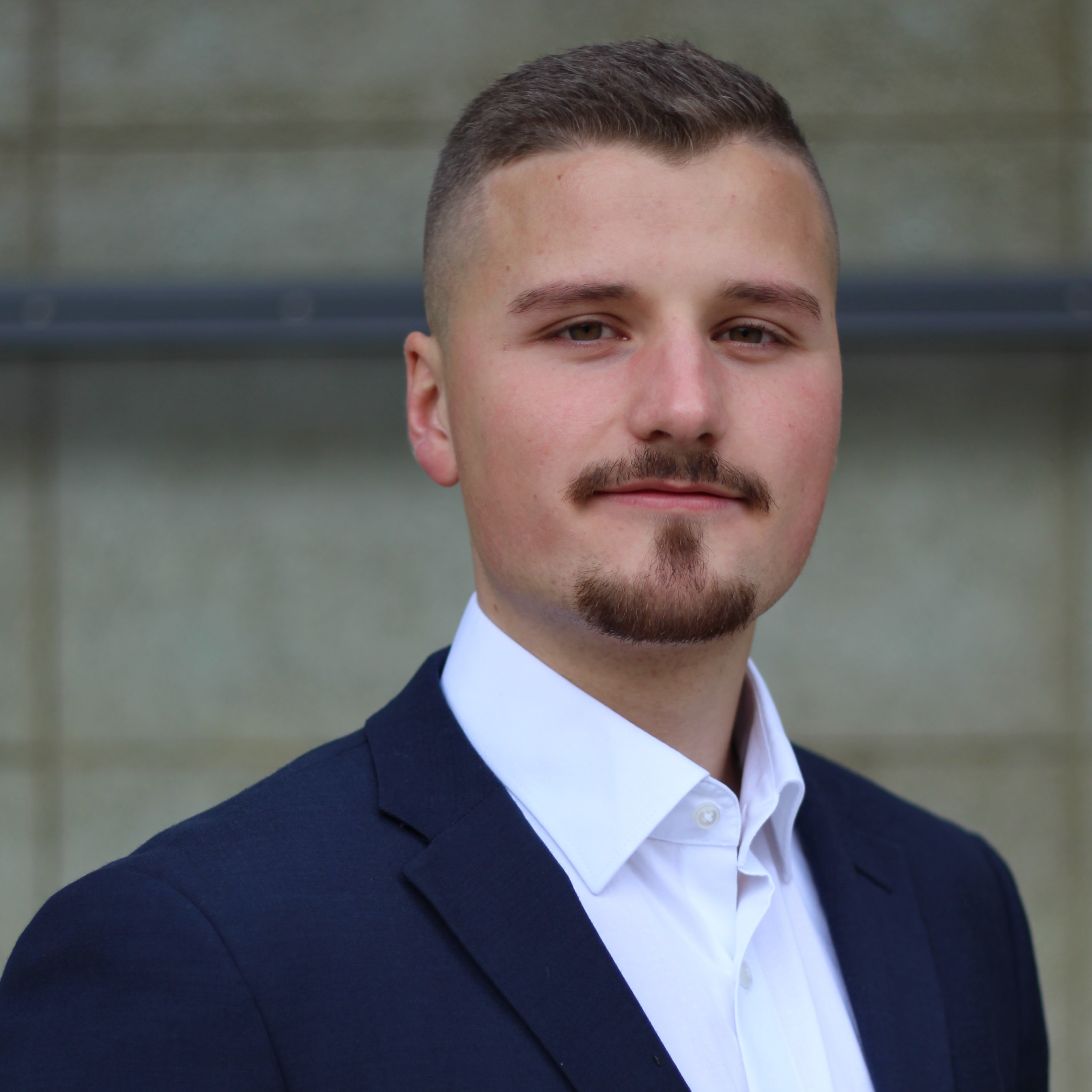 Portrait von Jonathan Biehl, Jobcast-Testimonial