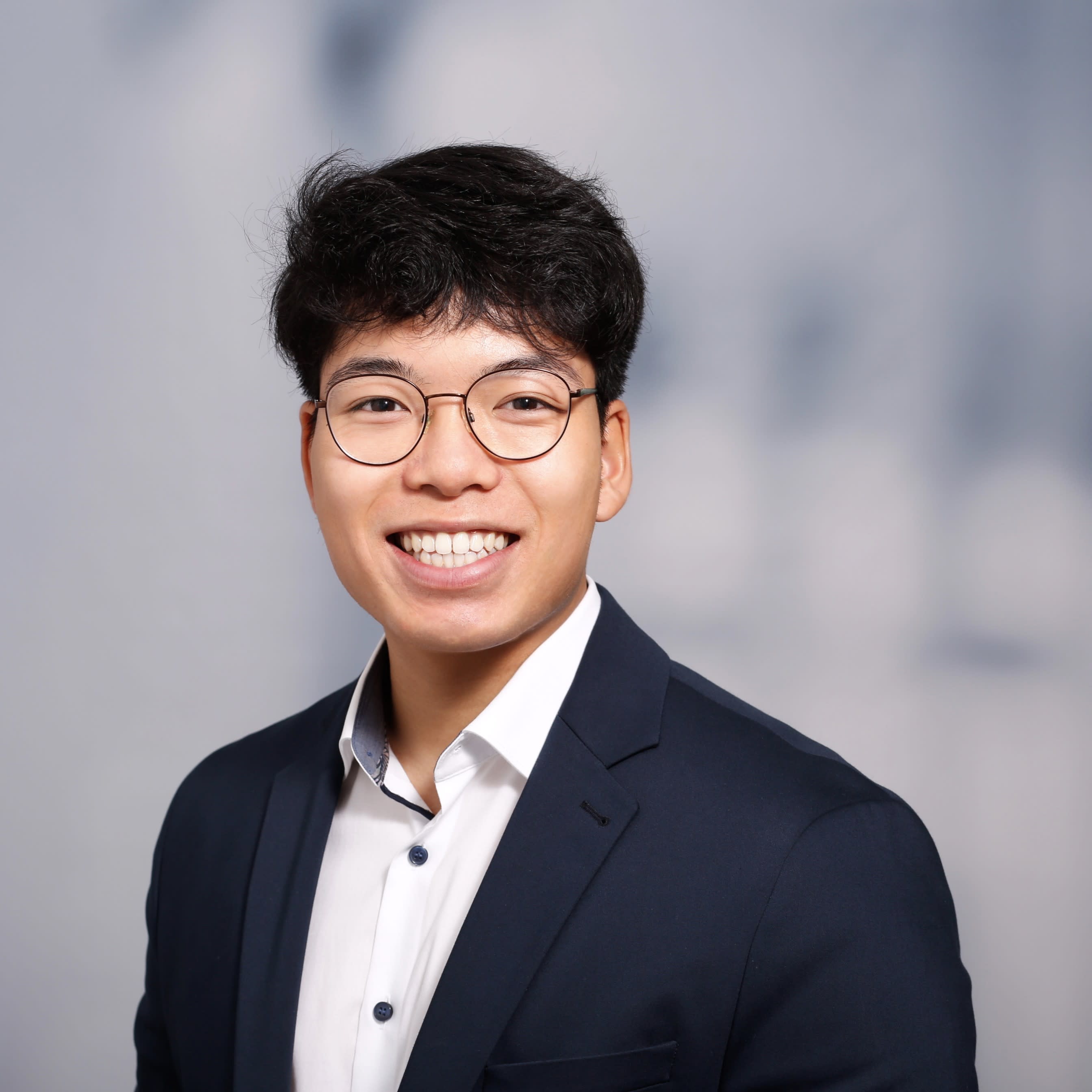 Portrait von Jayden Duong, Jobcast-Testimonial