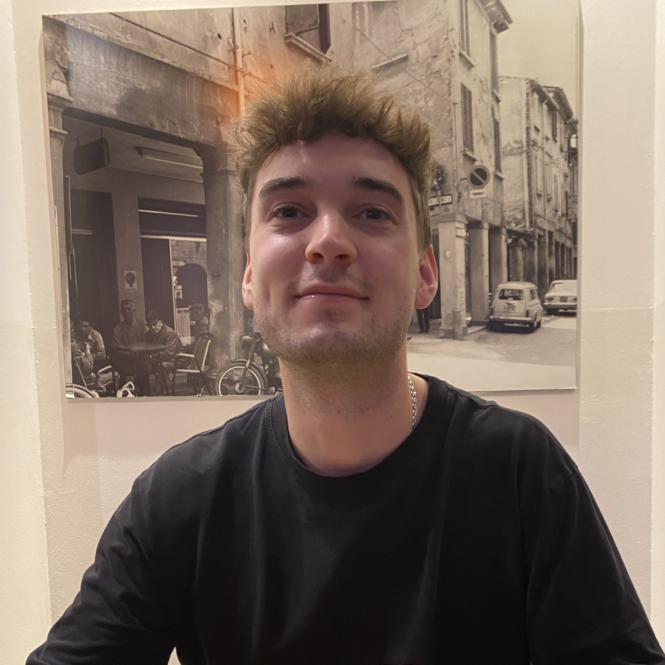 Portrait von Henri, Podcast-Testimonial