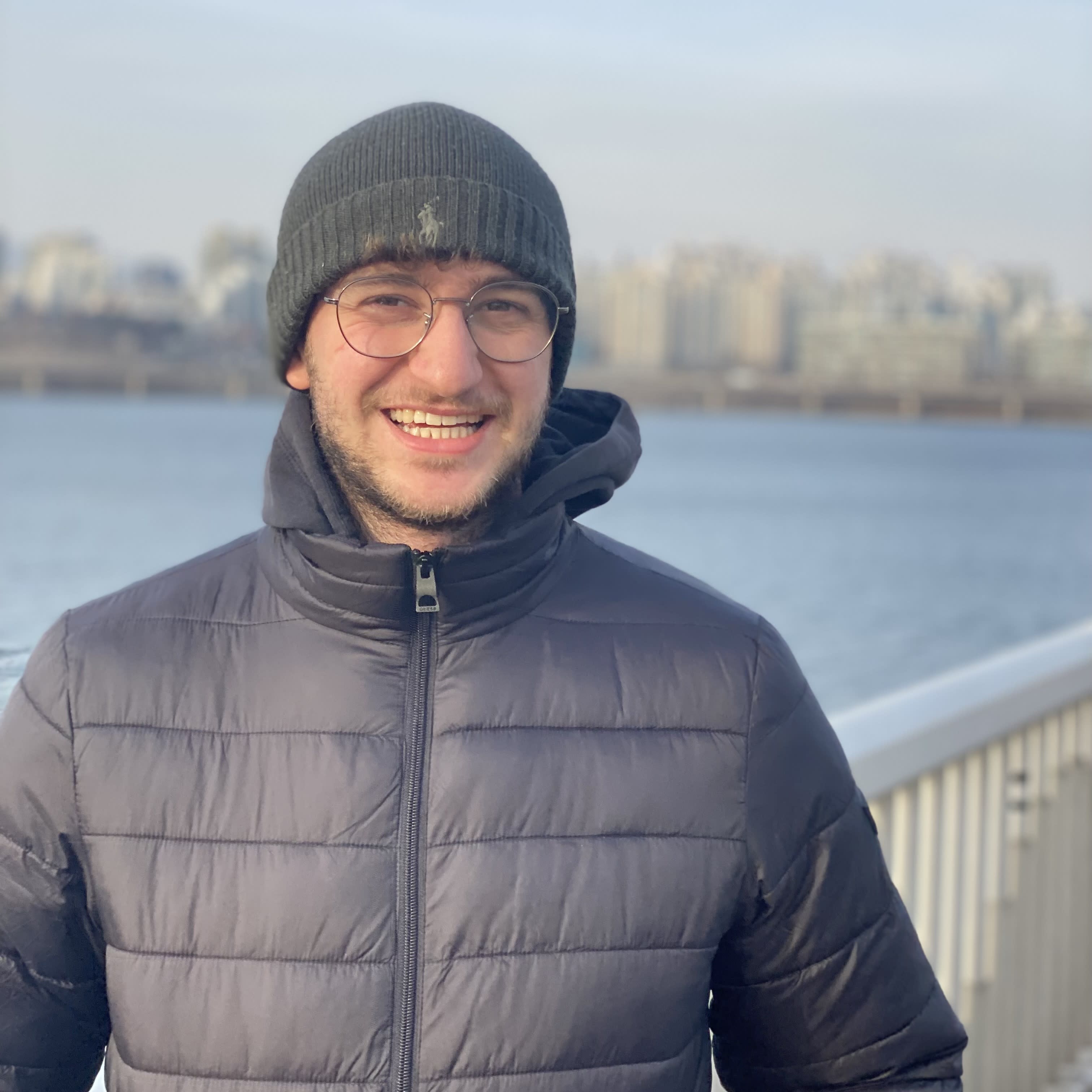 Portrait von Liam Hughes, Jobcast-Testimonial