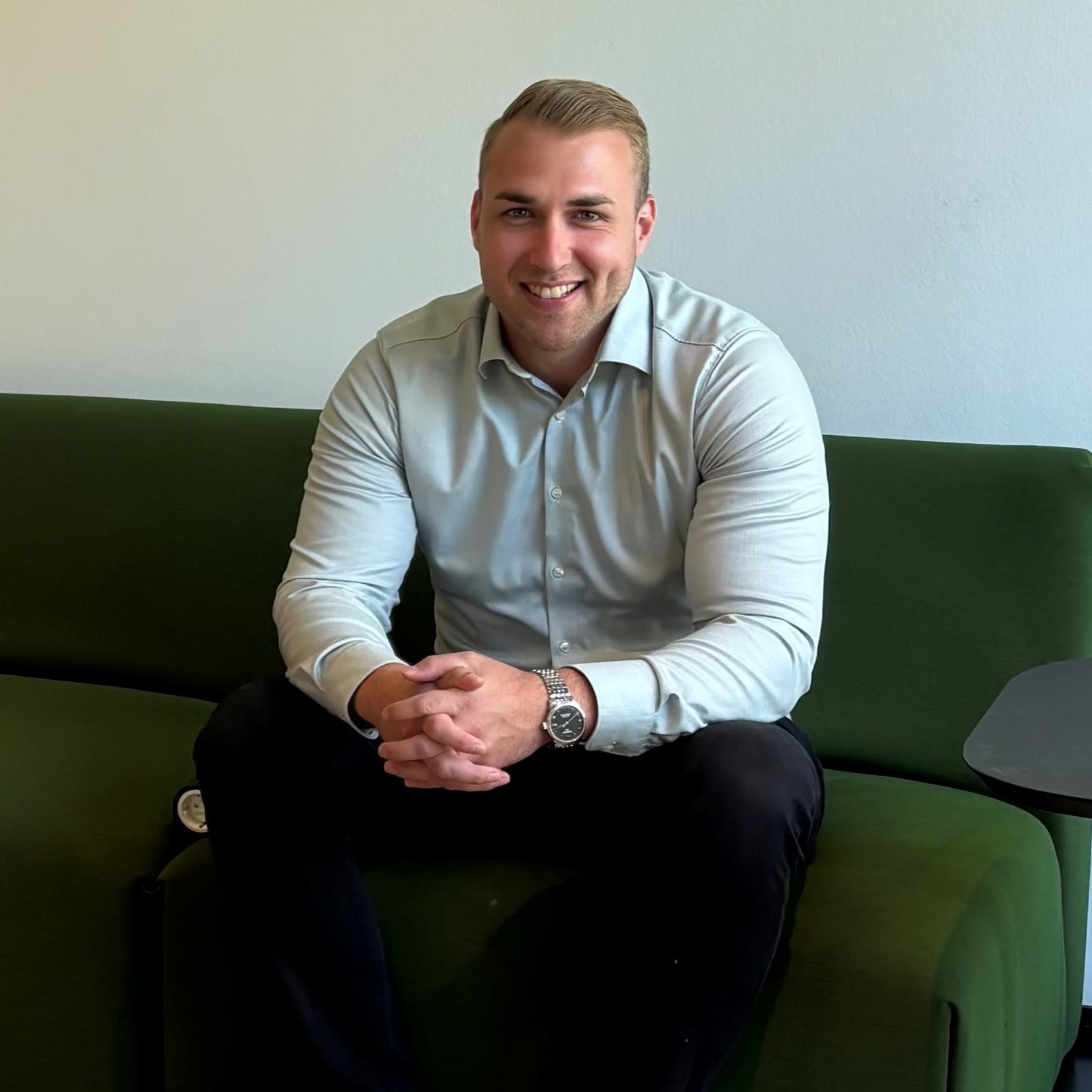Portrait von Dominik Ferenz, Jobcast-Testimonial