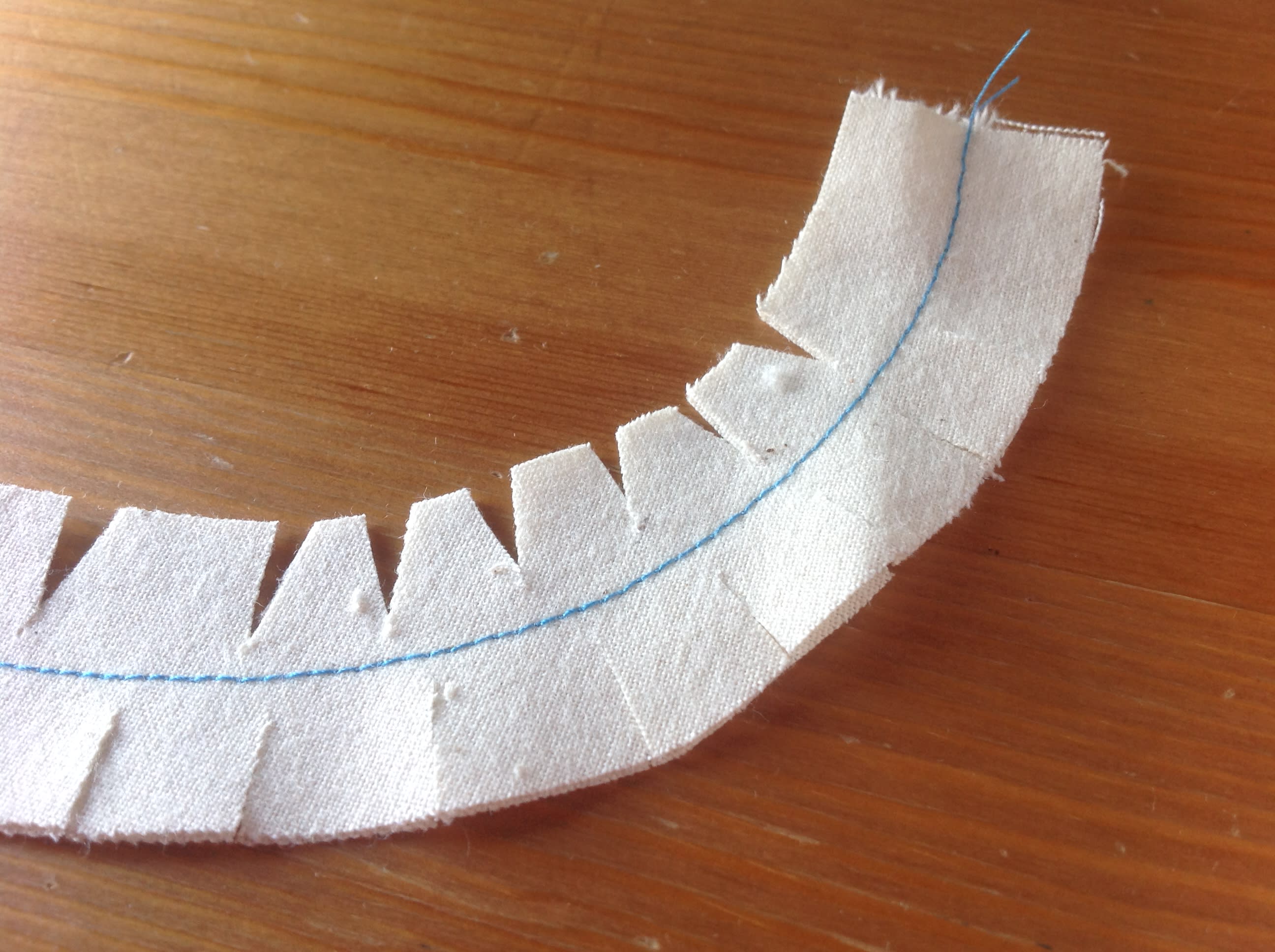 Top tip - clipping and notching curved seams - Felixstowe Sewing School