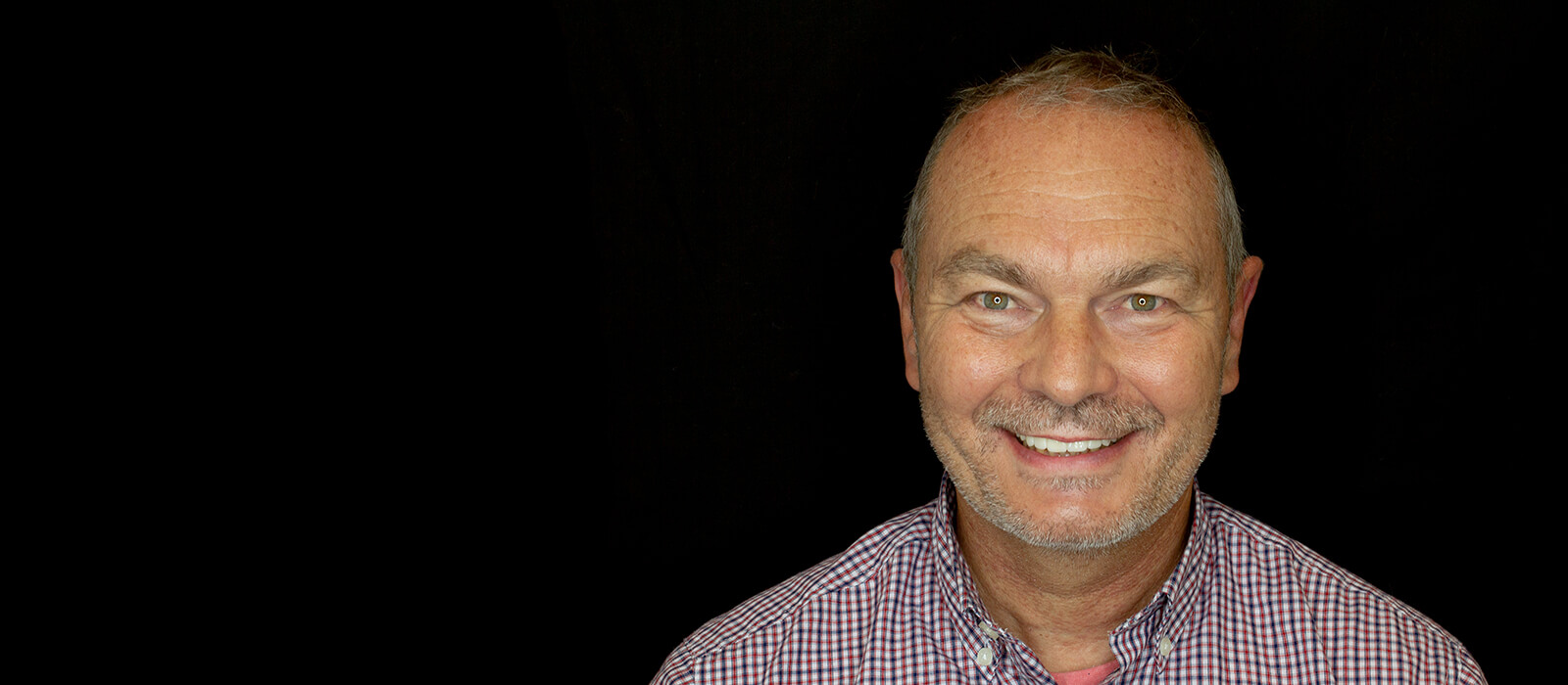 Caso de rehabilitación con implantes dentales