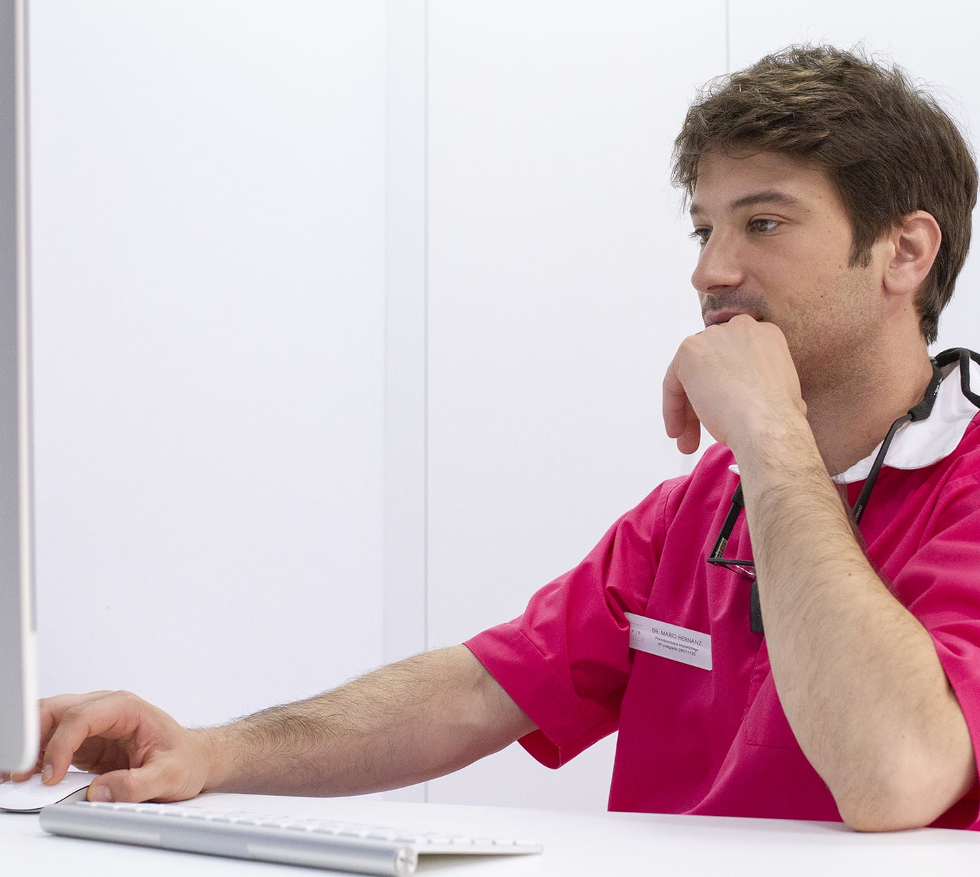 Especialista en implantes y periodoncia en Madrid