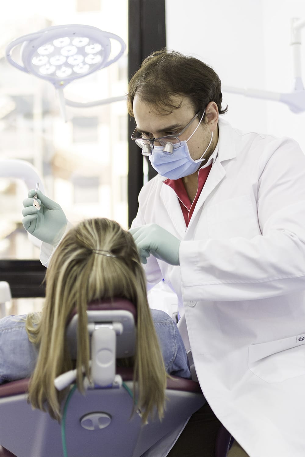Experto en prostodoncia y estética dental en Madrid