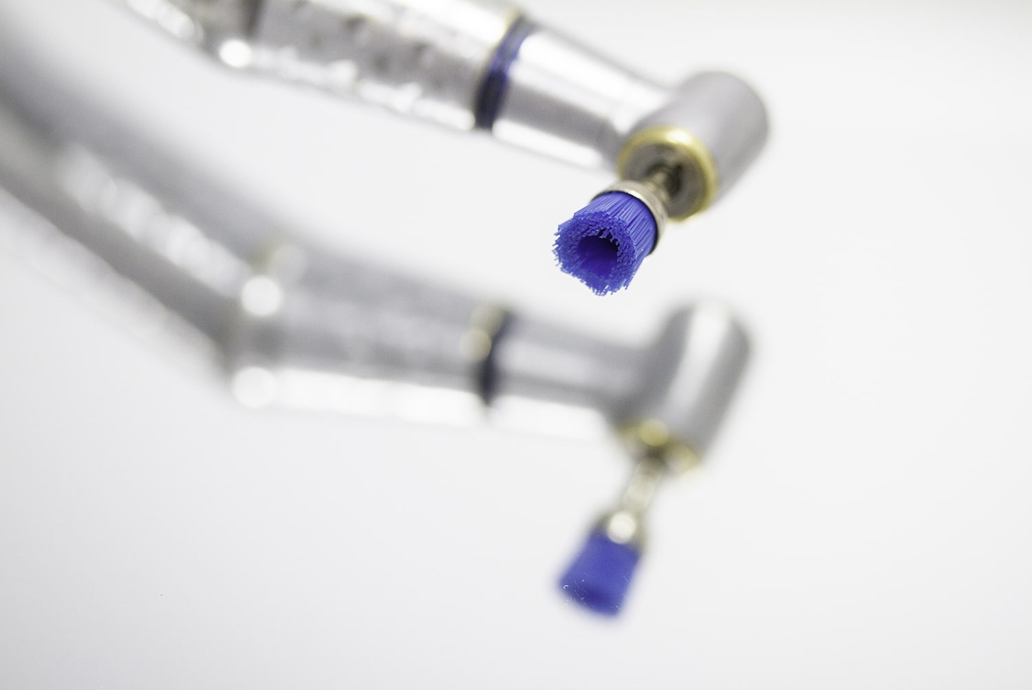Cepillado dental en higiene bucodental profesional