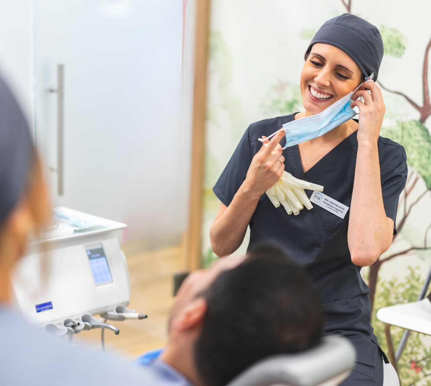 Clínica dental con buenas críticas en Madrid