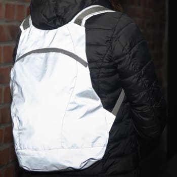 Ryggsekk med refleks 50x35x10cm Atom