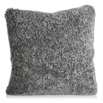 Pute Fredrikke grå saueskinn med dunfyll 40x40 cm