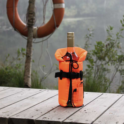 Redningsvest for vinflasker med fløyte