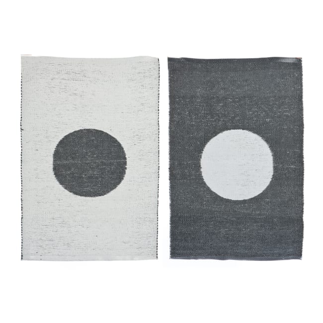 Rye Dots plastik mørk grå/hvit 60x90 cm