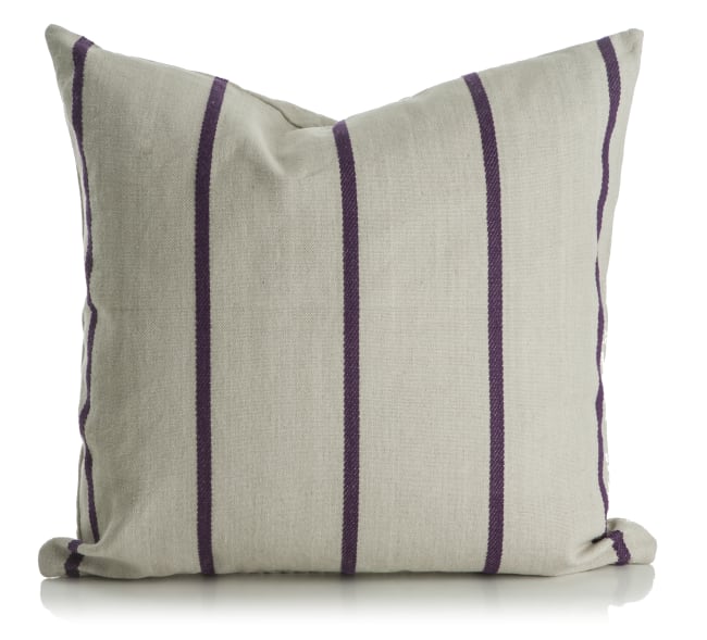 Madame pute m/dunfyll linfarget m/stripe i plomme 50x50 cm