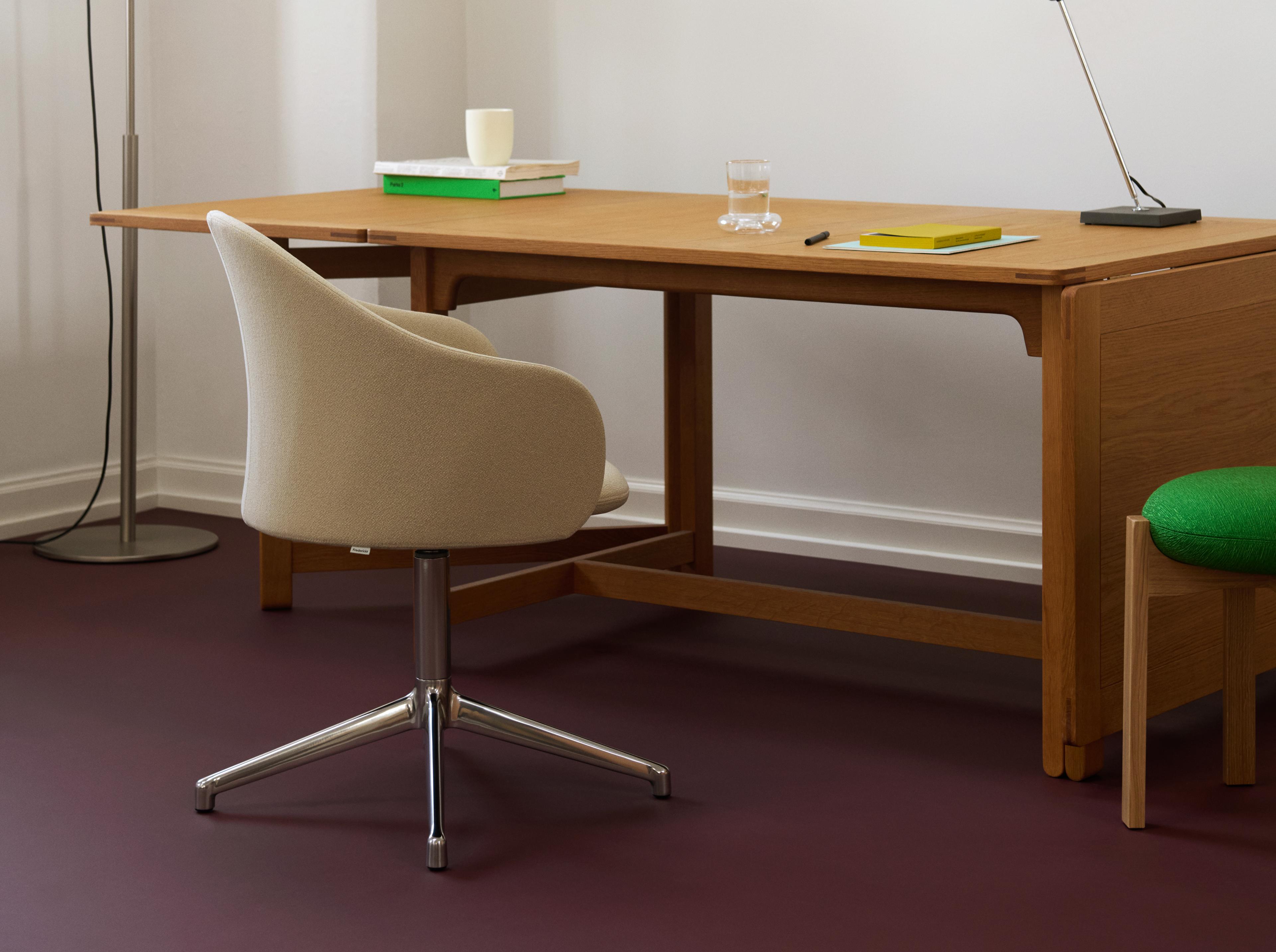 Gomo Armchair - Mylla 221 / Polished Alu