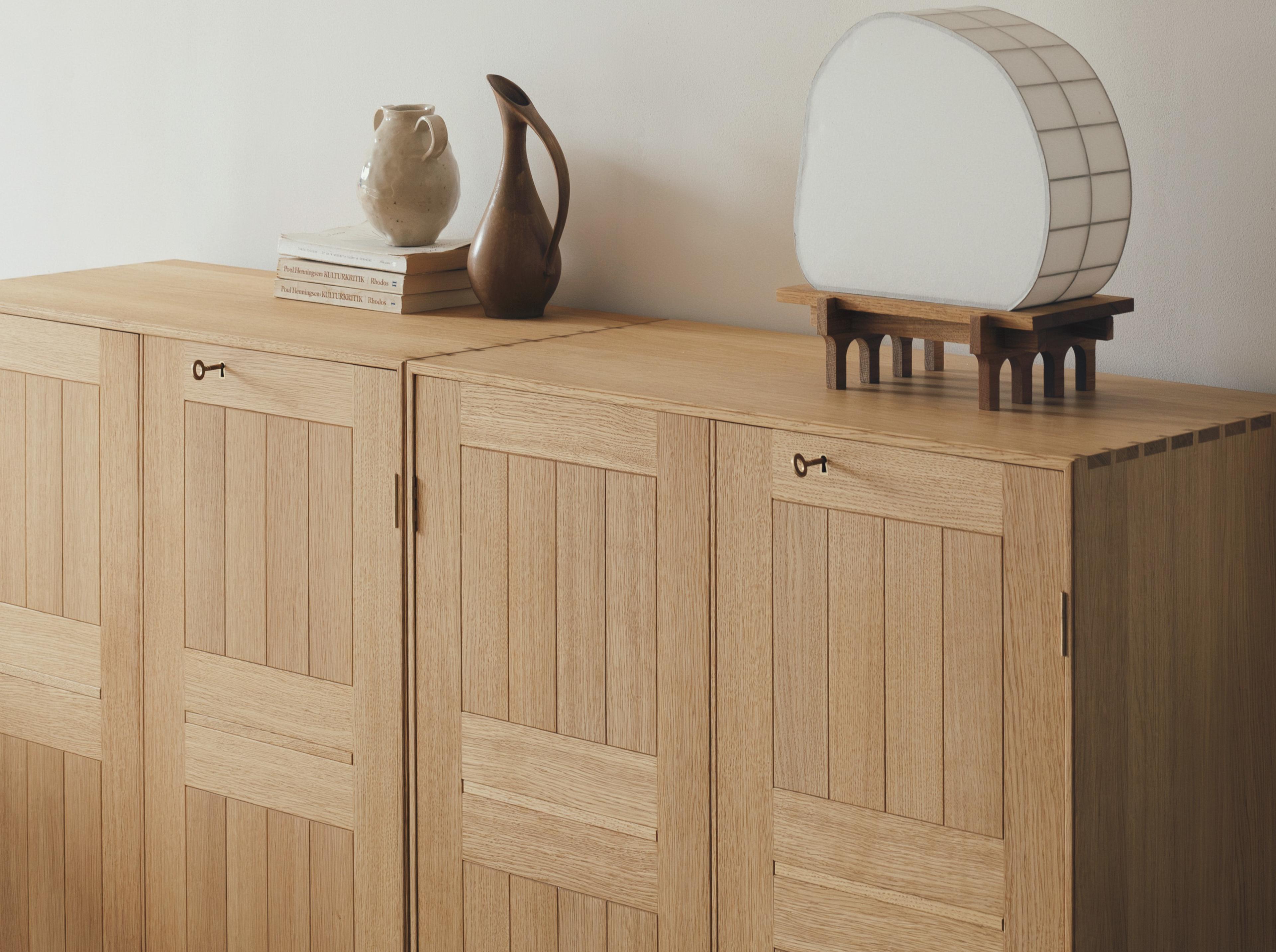 MK73 Cabinet - Oak Oil