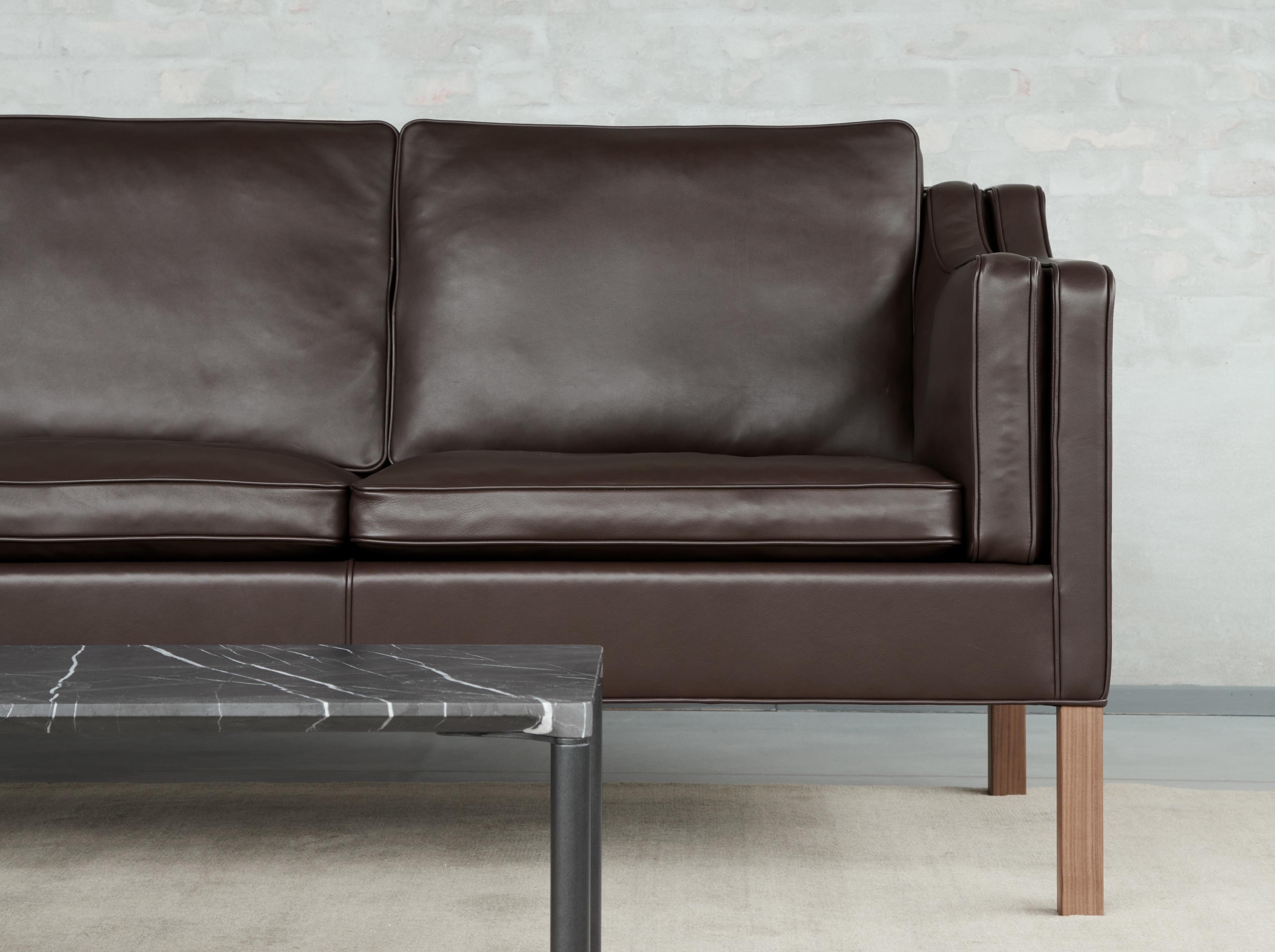 Mogensen 2212 Sofa - Leather 906 Organic / Walnut