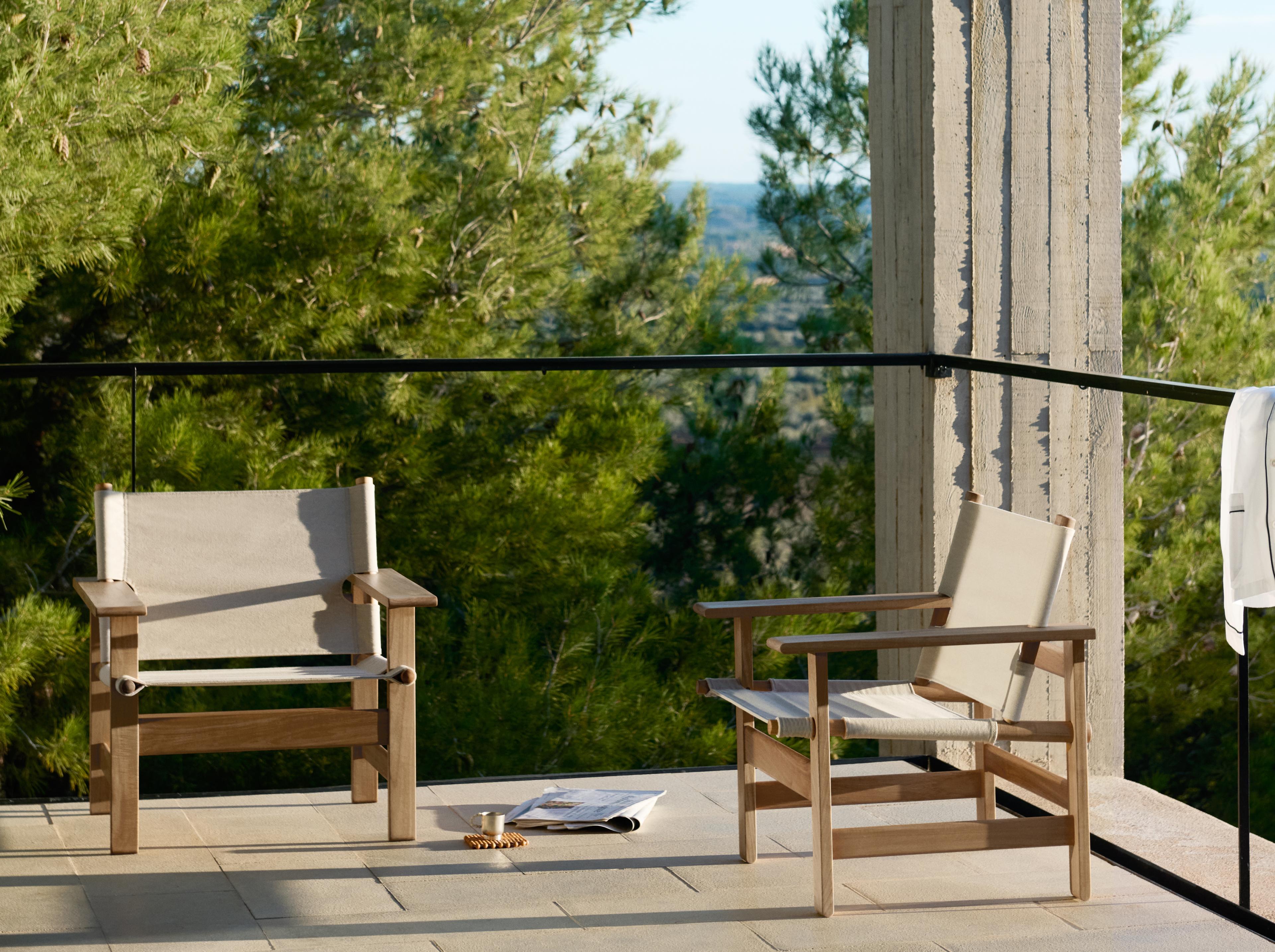 The Canvas Chair Outdoor - Performance Canvas / Teak
