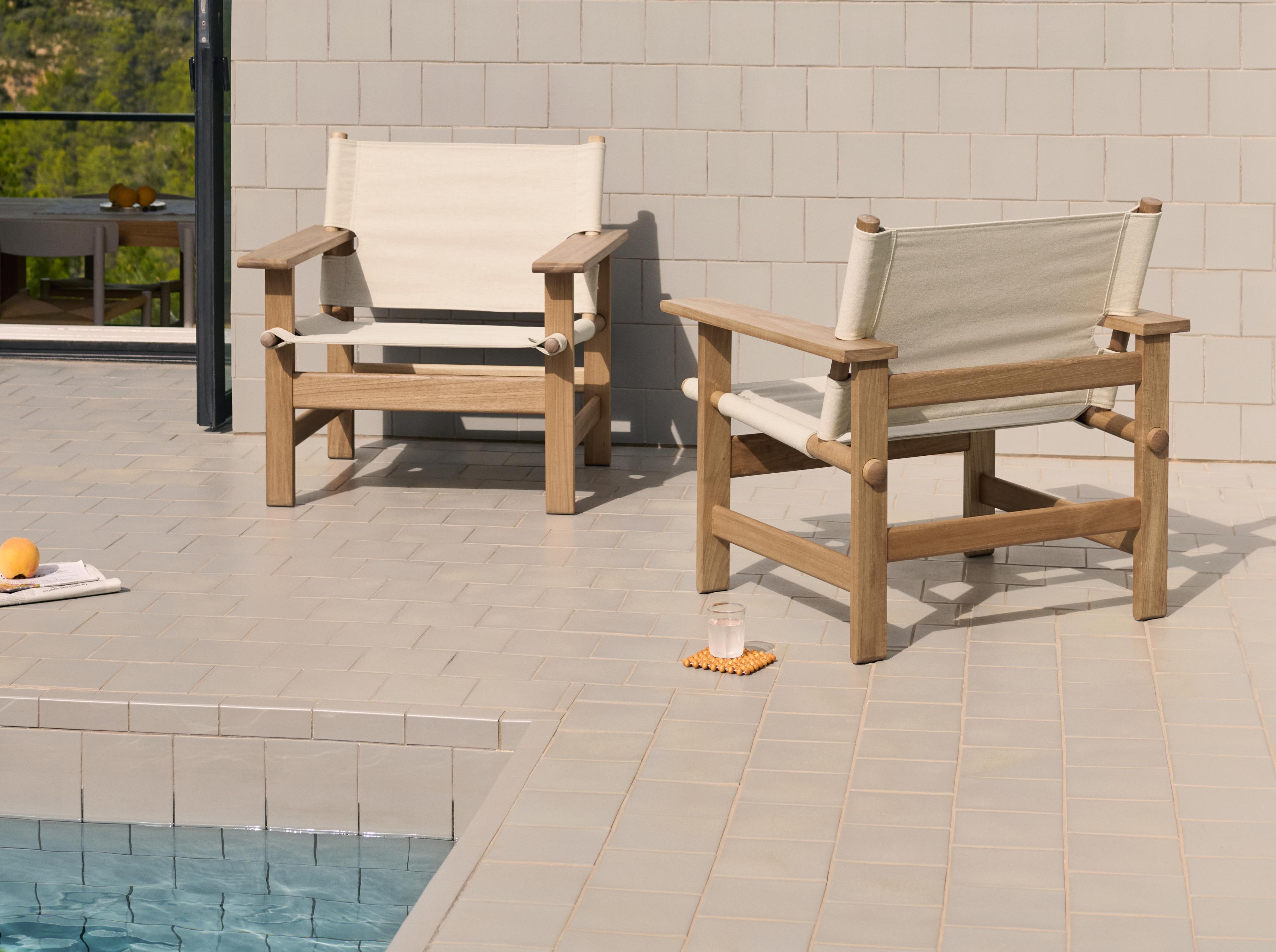 The Canvas Chair Outdoor - Performance Canvas / Teak